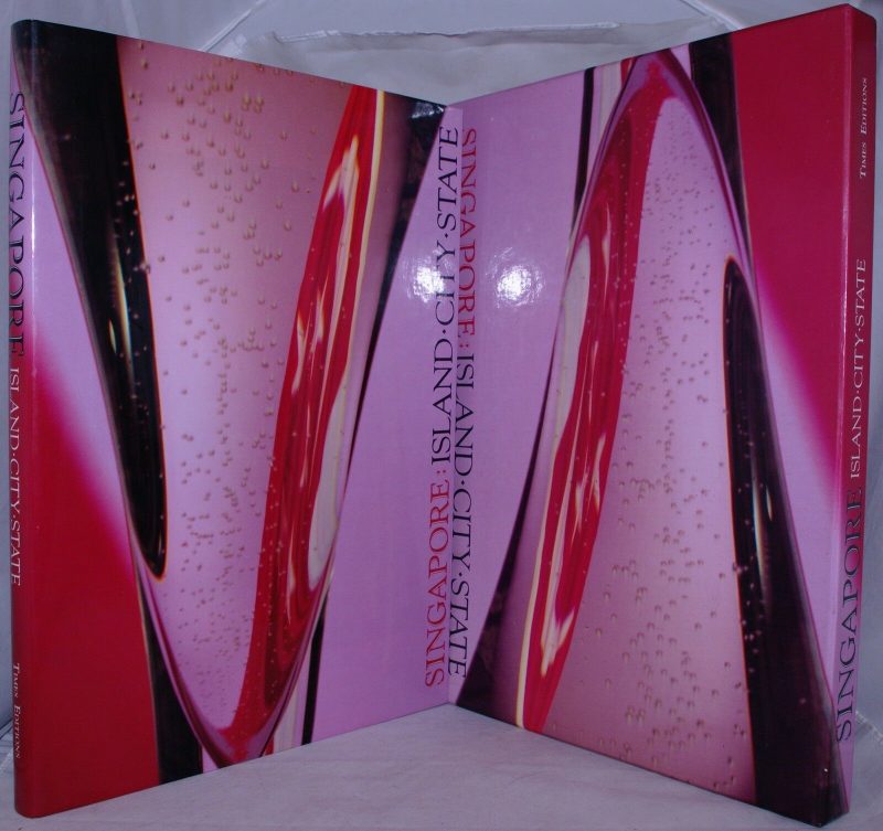Singapore: Island, City, State in Slipcase
