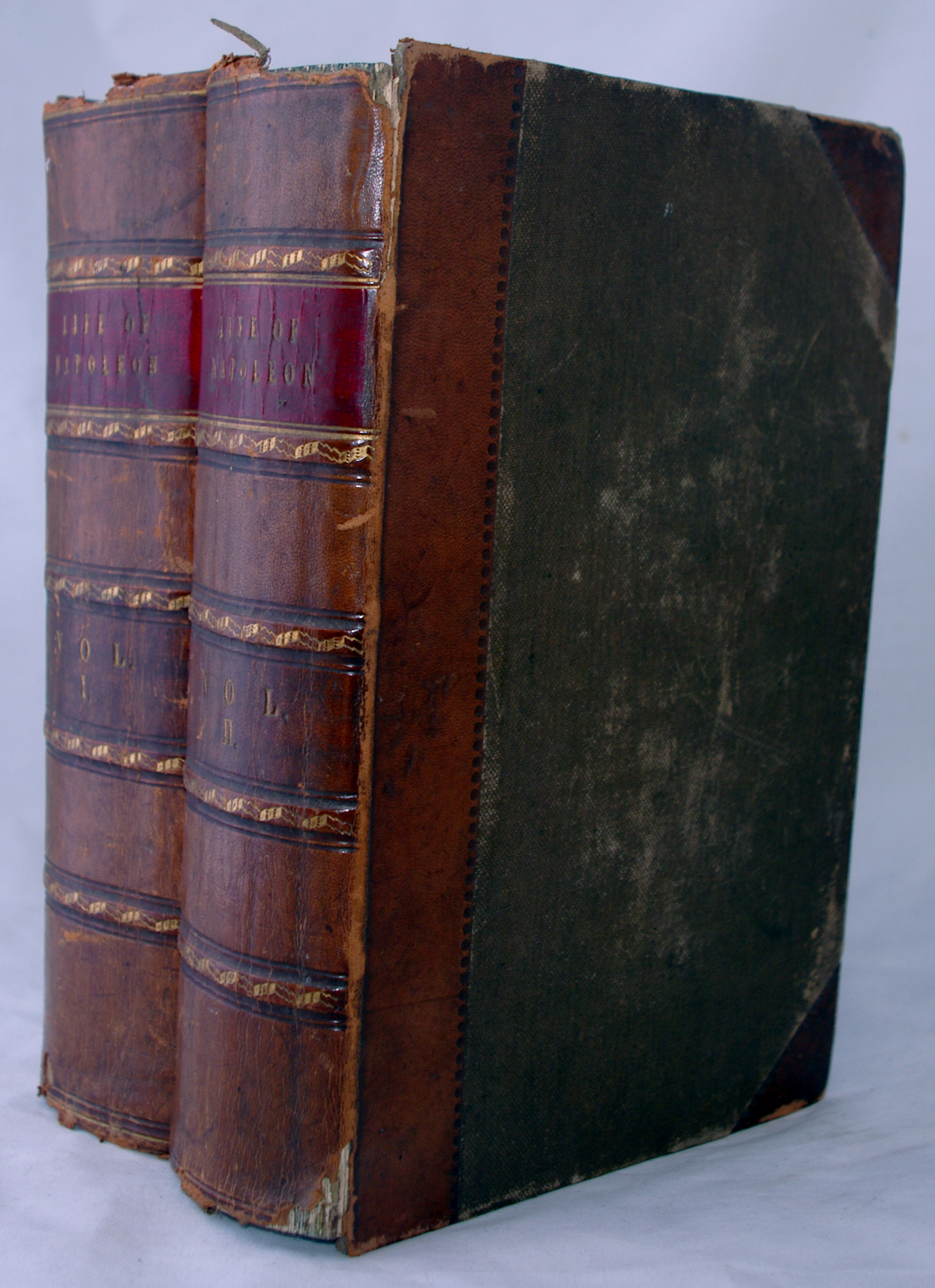 Memoirs of Napoleon Bonaparte: With a continuation embracing an account of the hundred days of his residence and death on St. Helena